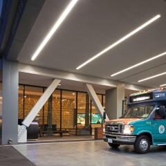 H Hotel Los Angeles, Curio Collection by Hilton городской автобус