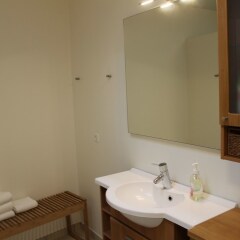 Апартаменты Amalie Bed and Breakfast & Apartments ванная фото 2