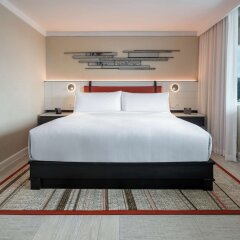 Отель DoubleTree by Hilton Bangkok Ploenchit Бангкок комната для гостей фото 2