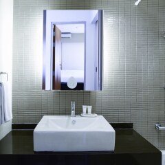 Отель Citadines Bangkok Sukhumvit 8 Бангкок ванная фото 2