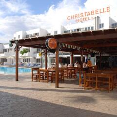Christabelle Hotel Apartments бассейн фото 3