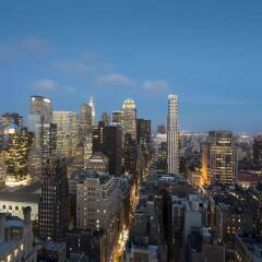 Отель Residence Inn by Marriott New York Manhattan/Times Square США, Нью-Йорк - отзывы, цены и фото номеров - забронировать отель Residence Inn by Marriott New York Manhattan/Times Square онлайн балкон