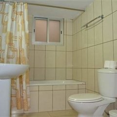 Tasiana Hotel Apartments Complex in Limassol, Cyprus from 96$, photos, reviews - zenhotels.com bathroom