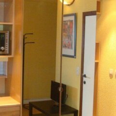 Отель Appart-hotel Maison de la Lune - petite Auberge d'Etterbeek Бельгия, Брюссель - отзывы, цены и фото номеров - забронировать отель Appart-hotel Maison de la Lune - petite Auberge d'Etterbeek онлайн сейф в номере