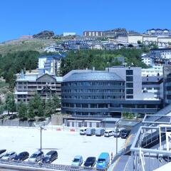 Отель Apartamentos GHM Monachil парковка
