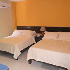 Hotel Italia комната для гостей