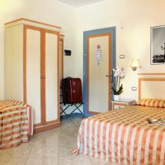 Hotel Regit комната для гостей