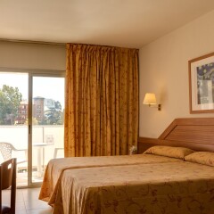 Отель H·TOP Royal Beach Испания, Льорет-де-Мар - 3 отзыва об отеле, цены и фото номеров - забронировать отель H·TOP Royal Beach онлайн комната для гостей фото 5