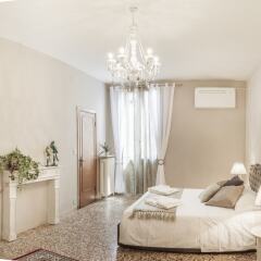 Отель Grand Canal Rialto Palace Lift Италия, Венеция - отзывы, цены и фото номеров - забронировать отель Grand Canal Rialto Palace Lift онлайн комната для гостей