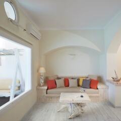 Отель Athermi Suites Остров Санторини комната для гостей фото 5