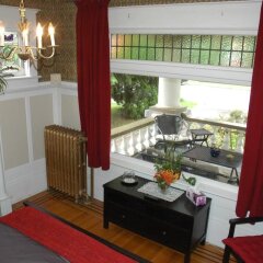 Отель Windsor Guest House Канада, Ванкувер - отзывы, цены и фото номеров - забронировать отель Windsor Guest House онлайн балкон
