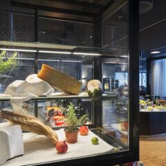 Отель Thon Hotel Kirkenes Норвегия, Киркенес - 1 отзыв об отеле, цены и фото номеров - забронировать отель Thon Hotel Kirkenes онлайн питание фото 3