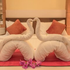 Отель Phuket Jula Place фитнесс-зал