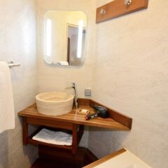 Отель Green Hôtels Confort Paris 13 Франция, Париж - 1 отзыв об отеле, цены и фото номеров - забронировать отель Green Hôtels Confort Paris 13 онлайн ванная