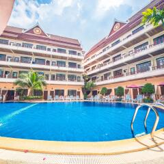 Отель Tony Resort бассейн