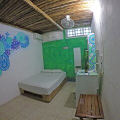 Отель Hostel Playa by The Spot Мексика, Плая-дель-Кармен - отзывы, цены и фото номеров - забронировать отель Hostel Playa by The Spot онлайн ванная фото 2