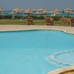 Отель Divers Lodge бассейн фото 2