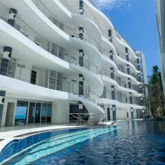 Апартаменты Sunset Plaza Serviced Apartments бассейн