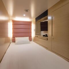 Отель Y's Cabin Yokohama Kannai интерьер отеля