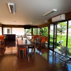Отель Ploy Khumthong Boutique Resort Бангкок питание фото 3
