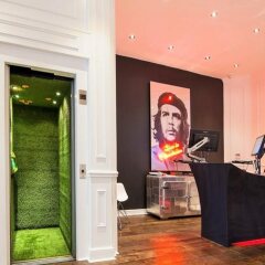 The Exhibitionist Hotel интерьер отеля