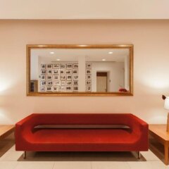 Hotel Carol сейф в номере