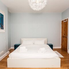 Отель Riverside Cutty Sark 2 Bedroom Retreat Лондон комната для гостей фото 3