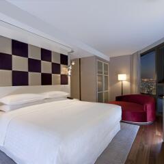 Отель Sheraton Seoul D Cube City Hotel Южная Корея, Сеул - отзывы, цены и фото номеров - забронировать отель Sheraton Seoul D Cube City Hotel онлайн комната для гостей фото 5