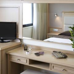 Отель Parnon Hotel Греция, Афины - 1 отзыв об отеле, цены и фото номеров - забронировать отель Parnon Hotel онлайн удобства в номере