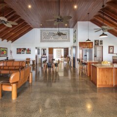 Отель Sea Winds Luxury Villa гостиничный бар