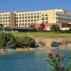 Отель Atlantica Sea Breeze Кипр, Протарас - отзывы, цены и фото номеров - забронировать отель Atlantica Sea Breeze онлайн приотельная территория