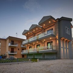 Апартаменты Grey House Apartments Ситония вид на фасад