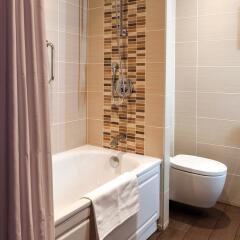 Гостиница Hilton Garden Inn Moscow Новая Рига 4* Стандартный номер с различными типами кроватей фото 3