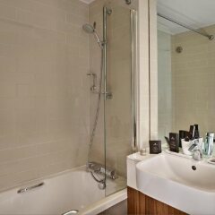 Отель Citadines South Kensington London ванная