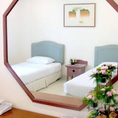 The Corner Hotel комната для гостей фото 5