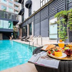 Отель Metropole Bangkok бассейн фото 3