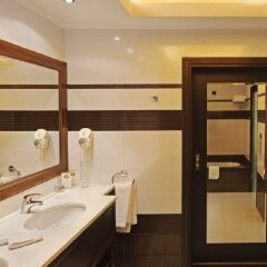 Отель La Marquise Luxury Resort Complex ванная