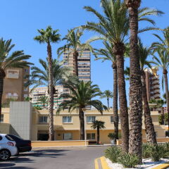 Hotel Port Alicante парковка