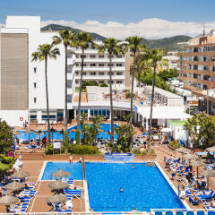 Globales Santa Ponsa Park Hotel с домашними животными
