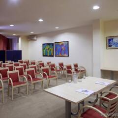 Отель Holiday Inn Express Parma Парма помещение для мероприятий