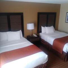 Отель Baymont by Wyndham Charlotte Airport North / I-85 North удобства в номере фото 2