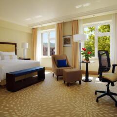 Marriott Armenia Hotel Yerevan 4* Улучшенный номер