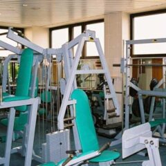 Отель Holiday Inn Bratislava фитнесс-зал фото 2