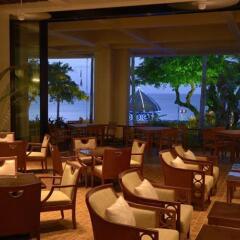 Moon Beach Palace Hotel Центр Окинавы гостиничный бар