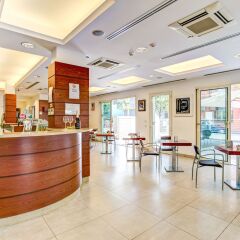 Отель Wally Residence Римини гостиничный бар