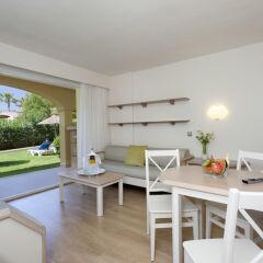 Отель Insotel Cala Mandía Resort & Spa - All Inclusive комната для гостей фото 4