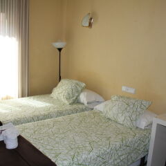 Отель Hostal Rofer комната для гостей фото 3