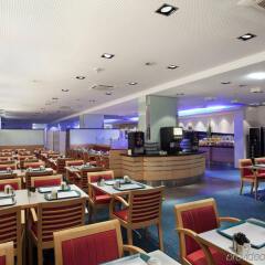 Отель Holiday Inn Express Geneva Airport питание