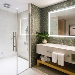 Отель Unique Club at Lopesan Costa Bávaro - All Inclusive Доминикана, Пунта Кана - отзывы, цены и фото номеров - забронировать отель Unique Club at Lopesan Costa Bávaro - All Inclusive онлайн ванная фото 2