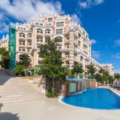 Отель La Mer Apartcomplex бассейн фото 2